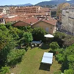 Tres Proche Du Centre Villa