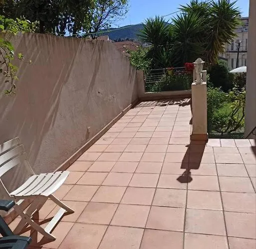 Villa Tres Proche Du Centre *